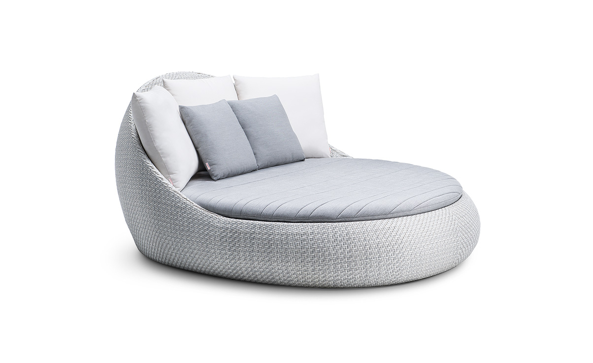 ohmm-sol-collection-outdoor-day-bed-large