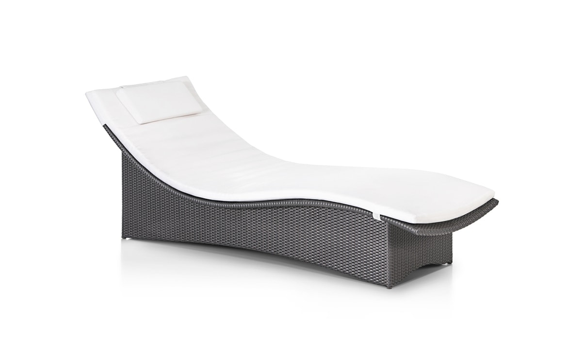 ohmm-cloud-9-collection-commercial-sun-lounger-single-with-cushion