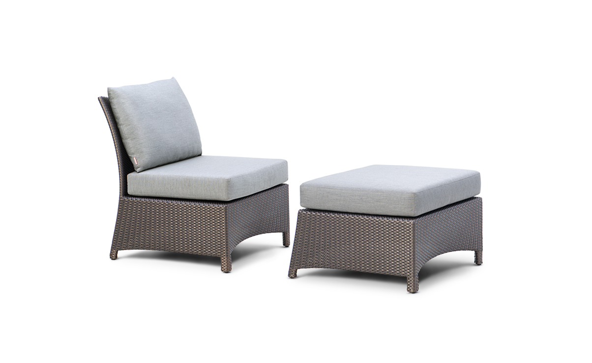 OHMM Outdoor Maximus Lounge Module with Ottoman