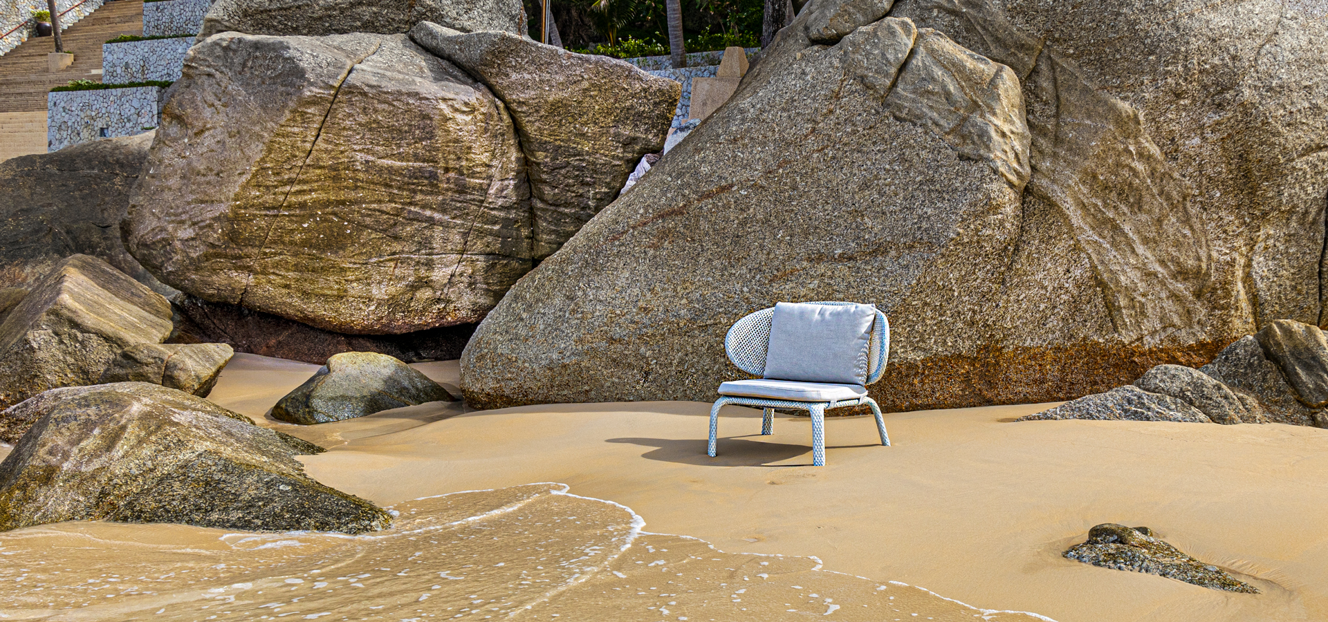 ohmm-cala-collection-outdoor-lounge-chair